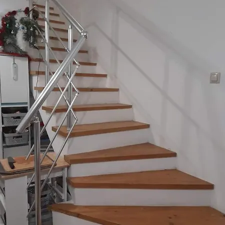 Luxurious, 2 Bed Maisonette Bansko