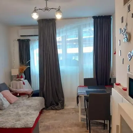 Luxurious, 2 Bed Maisonette * Bansko